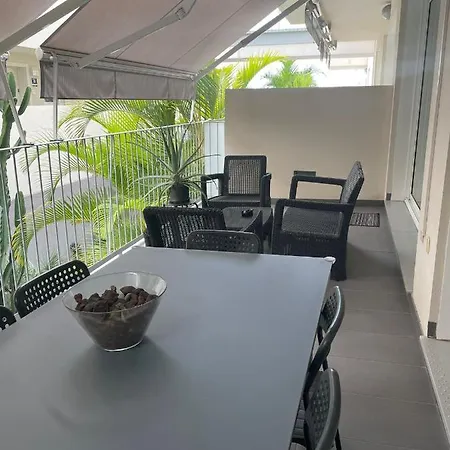 El Tesoro, Beautiful, Two Bedrooms Tenerife Sur * アデヘ