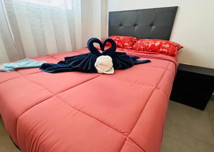 El Tesoro, Beautiful, Two Bedrooms Tenerife Sur Apartment